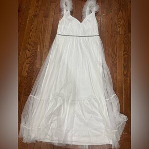 Charming White Kids Dress with Tulle Accents